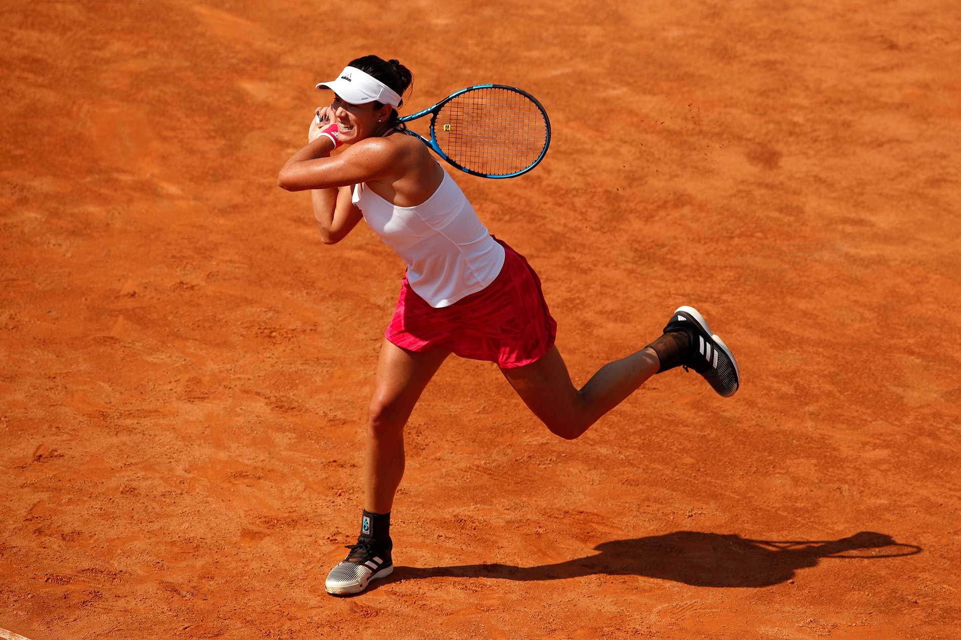 Muguruza picks up a three-set victory against Coco Gauff in the second round of the 2020 Rome Open