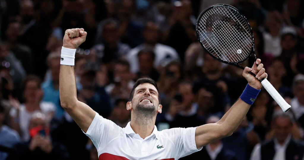 Noval_Djokovic_Rolex-Paris_Masters_win