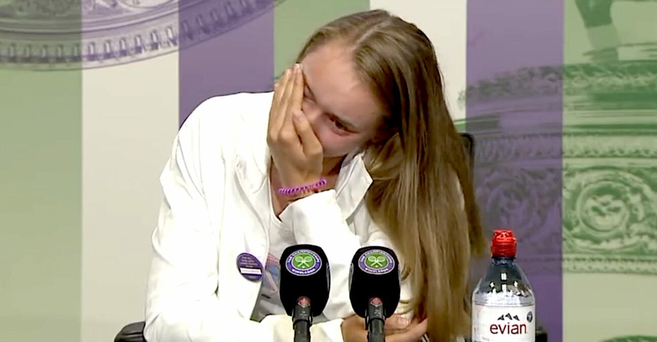 Elena Rybakina crying, Wimbledon 2022