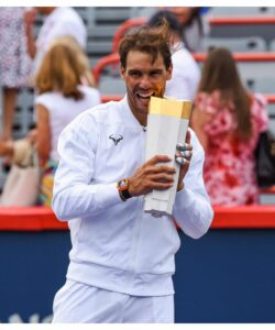 Rafael Nadal and Bianca Andreescu with their trophies afetr winning the Rogers Cup in 2019